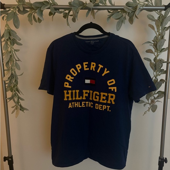 Tommy Hilfiger Other - Tommy Hilfiger shirt